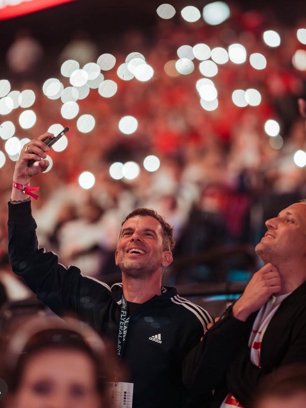 WhatsApp Image 2025-11-27 at 00.10.28